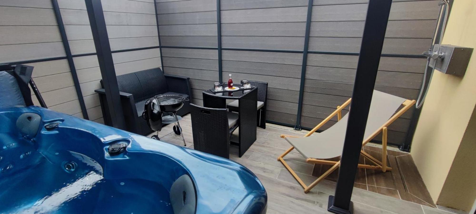 La Kaz Rhumantique Sauna And Spa Privatif La Rivière-Saint-Sauveur المظهر الخارجي الصورة